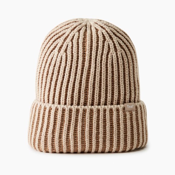 TNA Accessories - Aritzia Tna RUSH BEANIE, Honey Bg